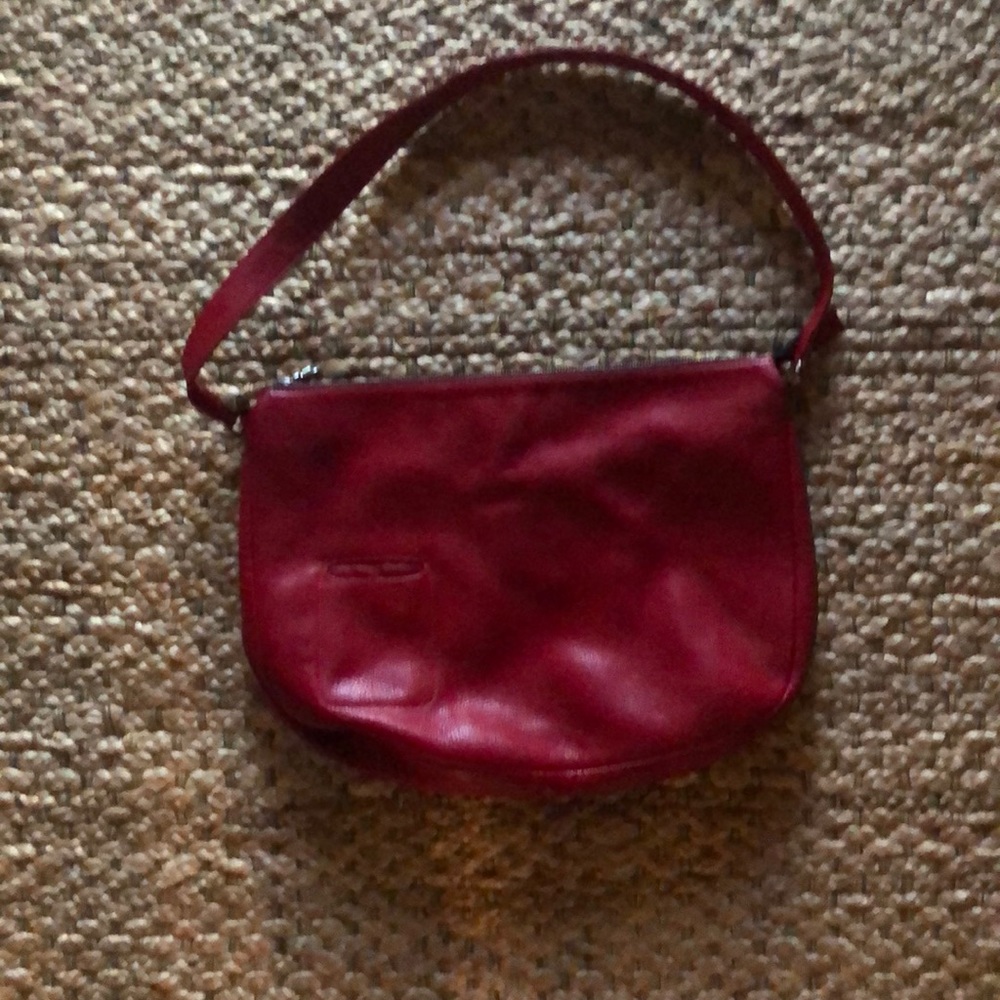 Johnny Farrah red leather shoulder bag